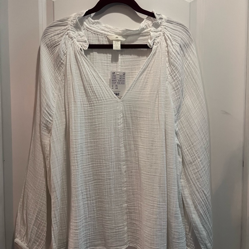 H&M White Textured Blouse